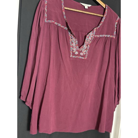 The Pioneer Woman Split Neck Embroidered Blouse Women's Plus Size 2X - Picture 2 of 8